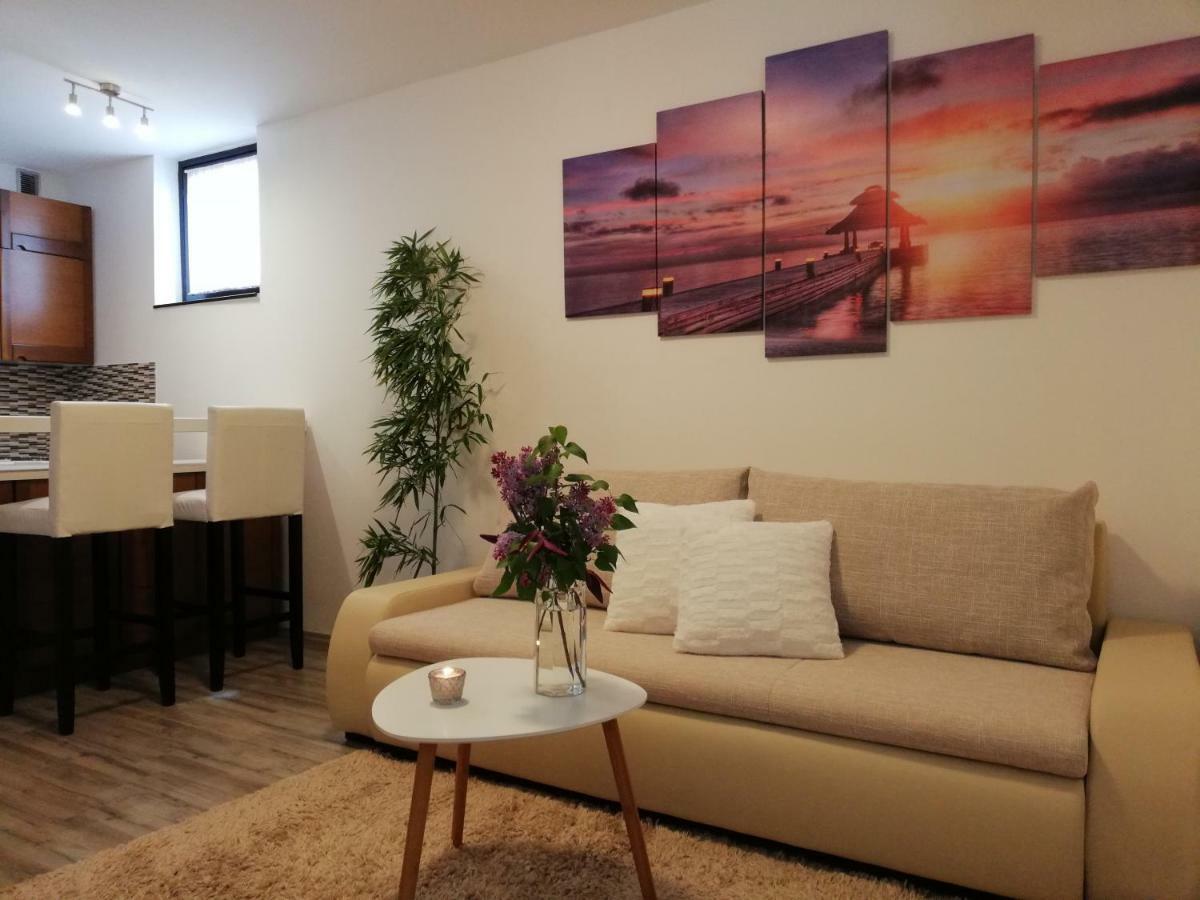 Nokturno Apartment, Self Check-In Porec Exterior photo