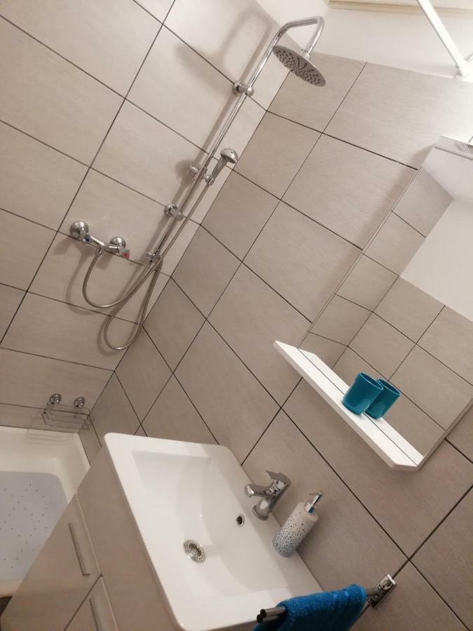 Nokturno Apartment, Self Check-In Porec Exterior photo