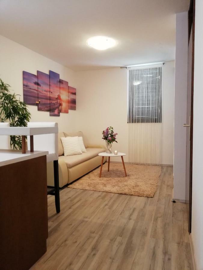 Nokturno Apartment, Self Check-In Porec Exterior photo