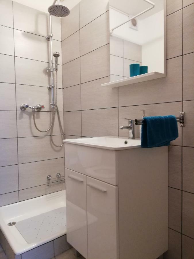 Nokturno Apartment, Self Check-In Porec Exterior photo
