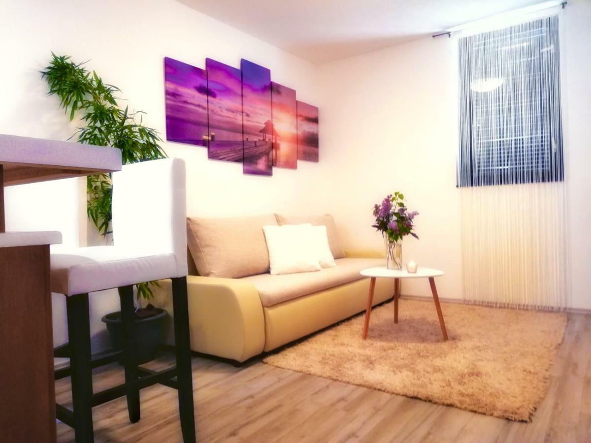 Nokturno Apartment, Self Check-In Porec Exterior photo