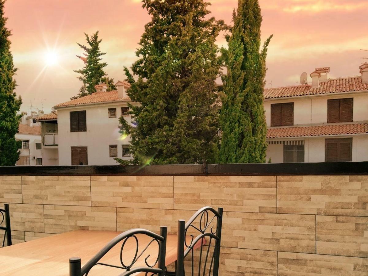 Nokturno Apartment, Self Check-In Porec Exterior photo